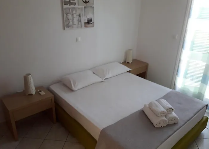 Naxos Olive & Apartment Engares