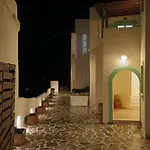 Naxos Olive & * Engares