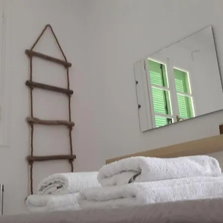 Apartament Naxos Olive & *