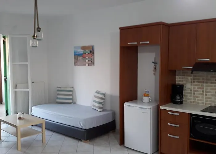 Naxos Olive & Apartment Engares