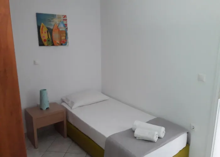 Naxos Olive & Apartment *