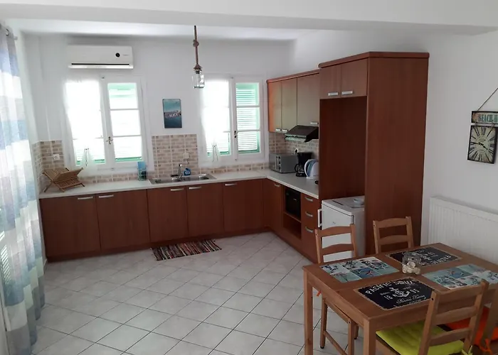 Naxos Olive & Apartment